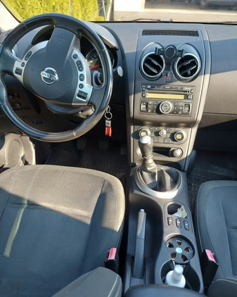 Nissan Qashqai+2 cena 36600 przebieg: 219000, rok produkcji 2010 z Darłowo małe 46